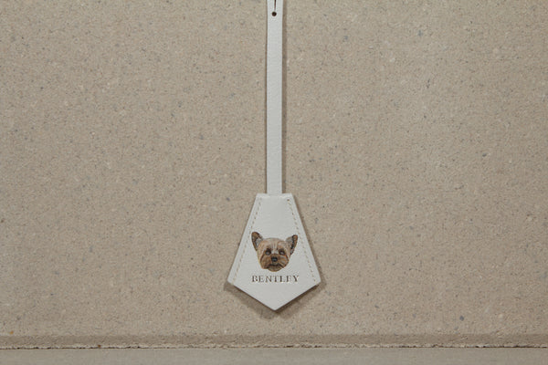 Chèvre White Pet Charm